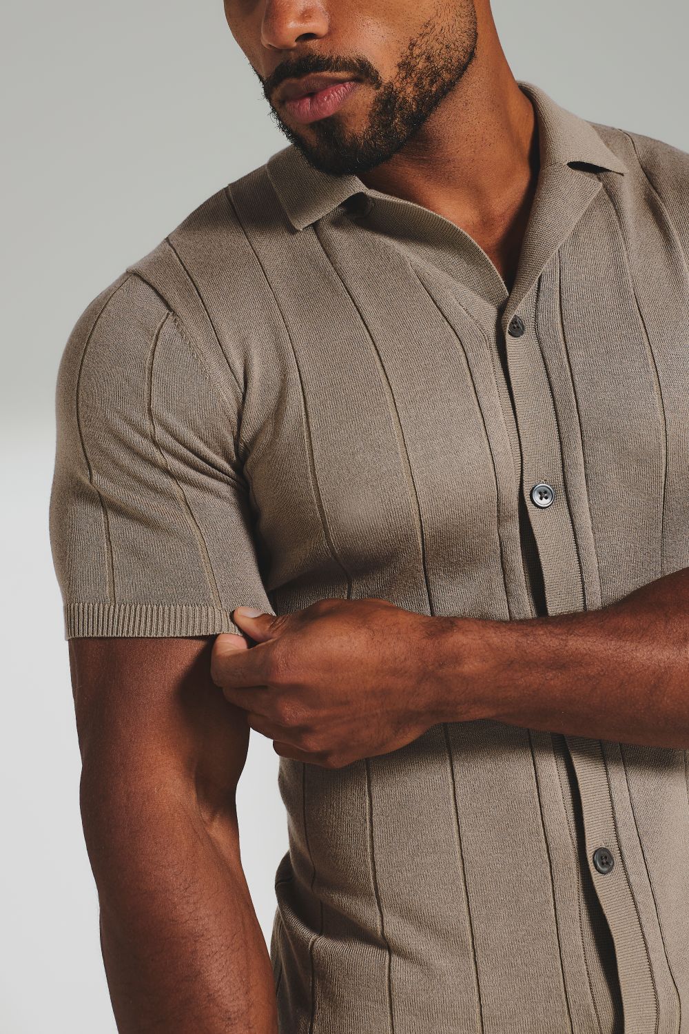 Ribbed Knitted Shirt in Mushroom