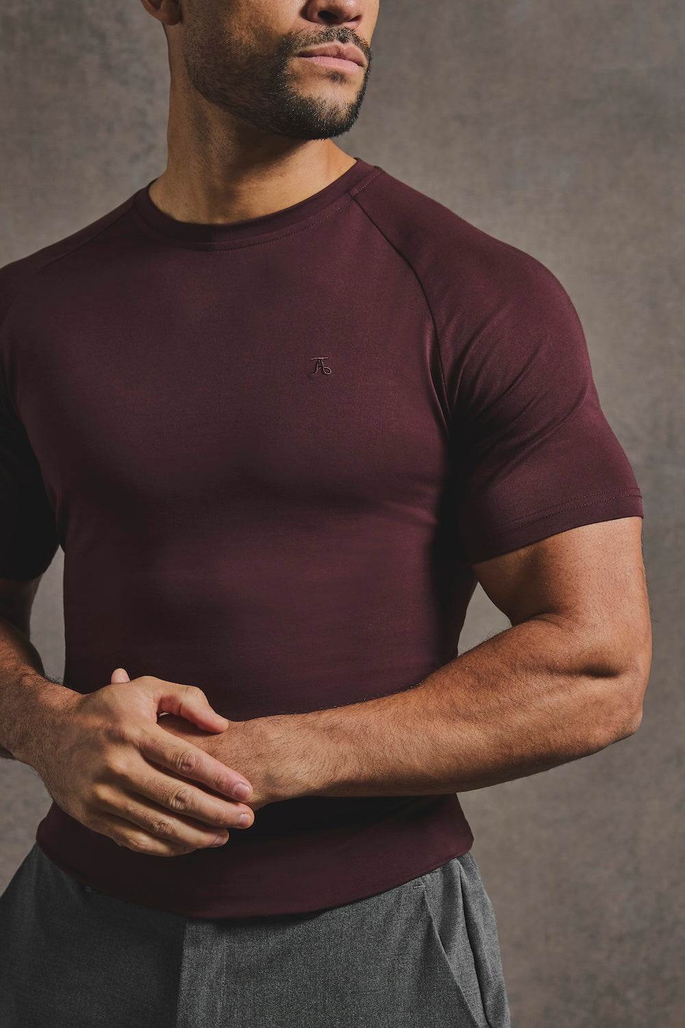 Muscle Fit T-Shirt in Bordeaux