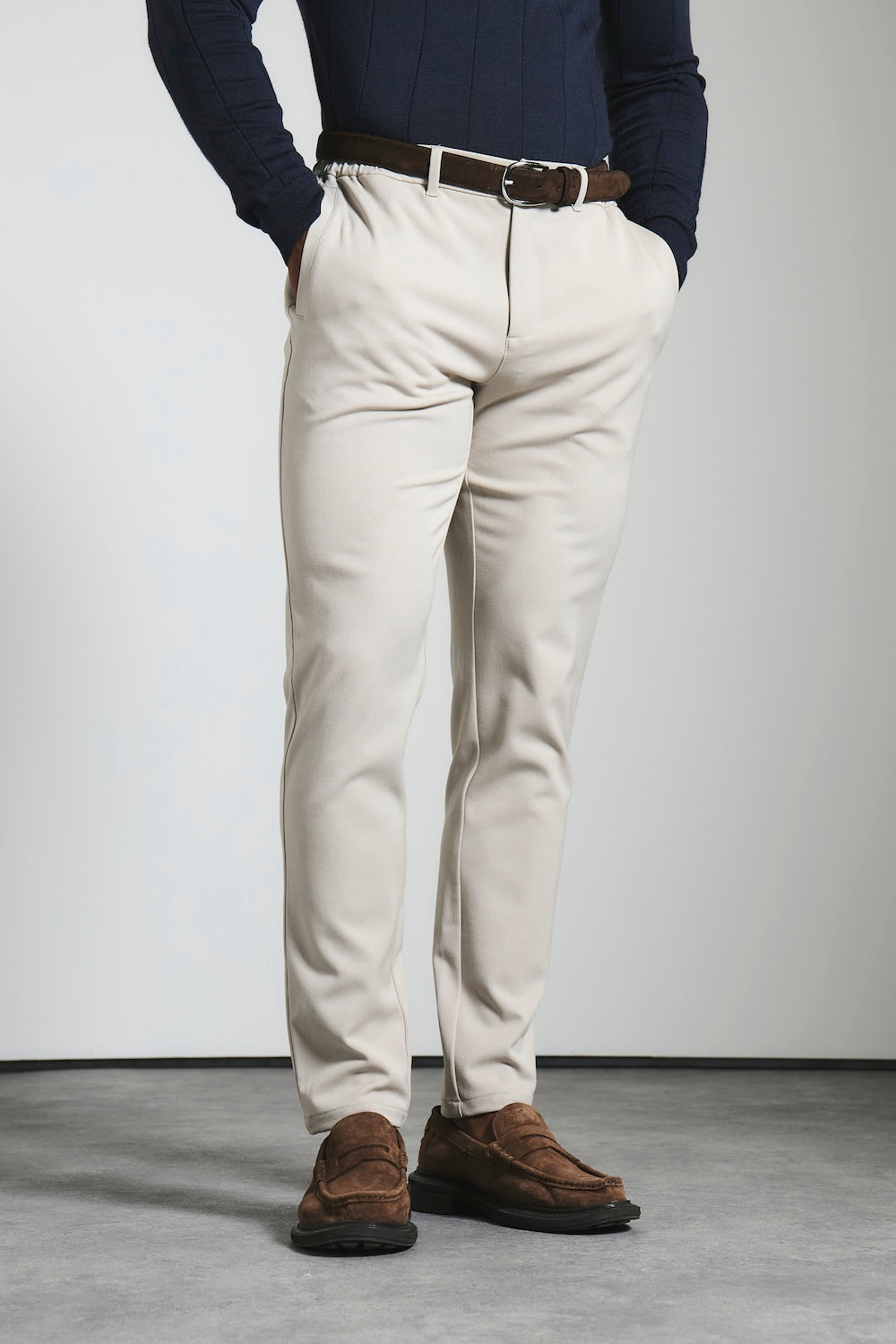 365 Muscle Fit Trouser in Sand