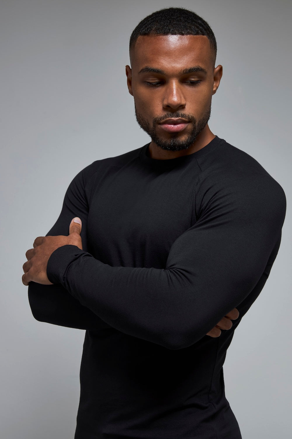 Muscle Fit Long Sleeve T-Shirt in Black