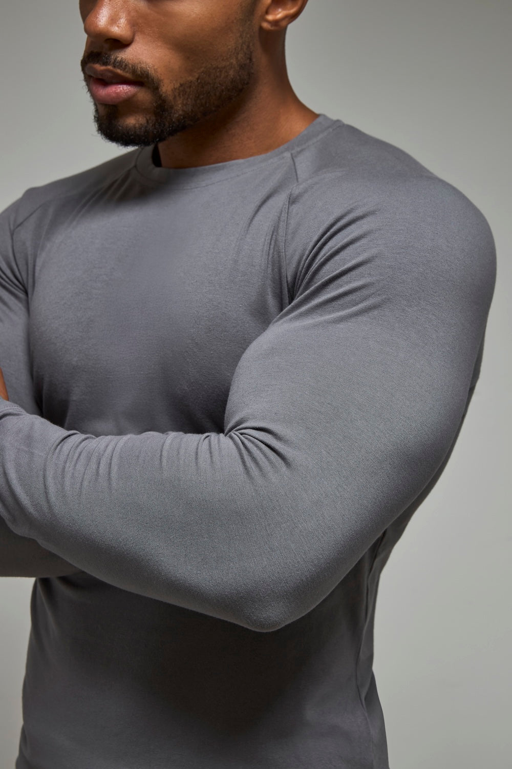Muscle Fit Long Sleeve T-Shirt in Charcoal