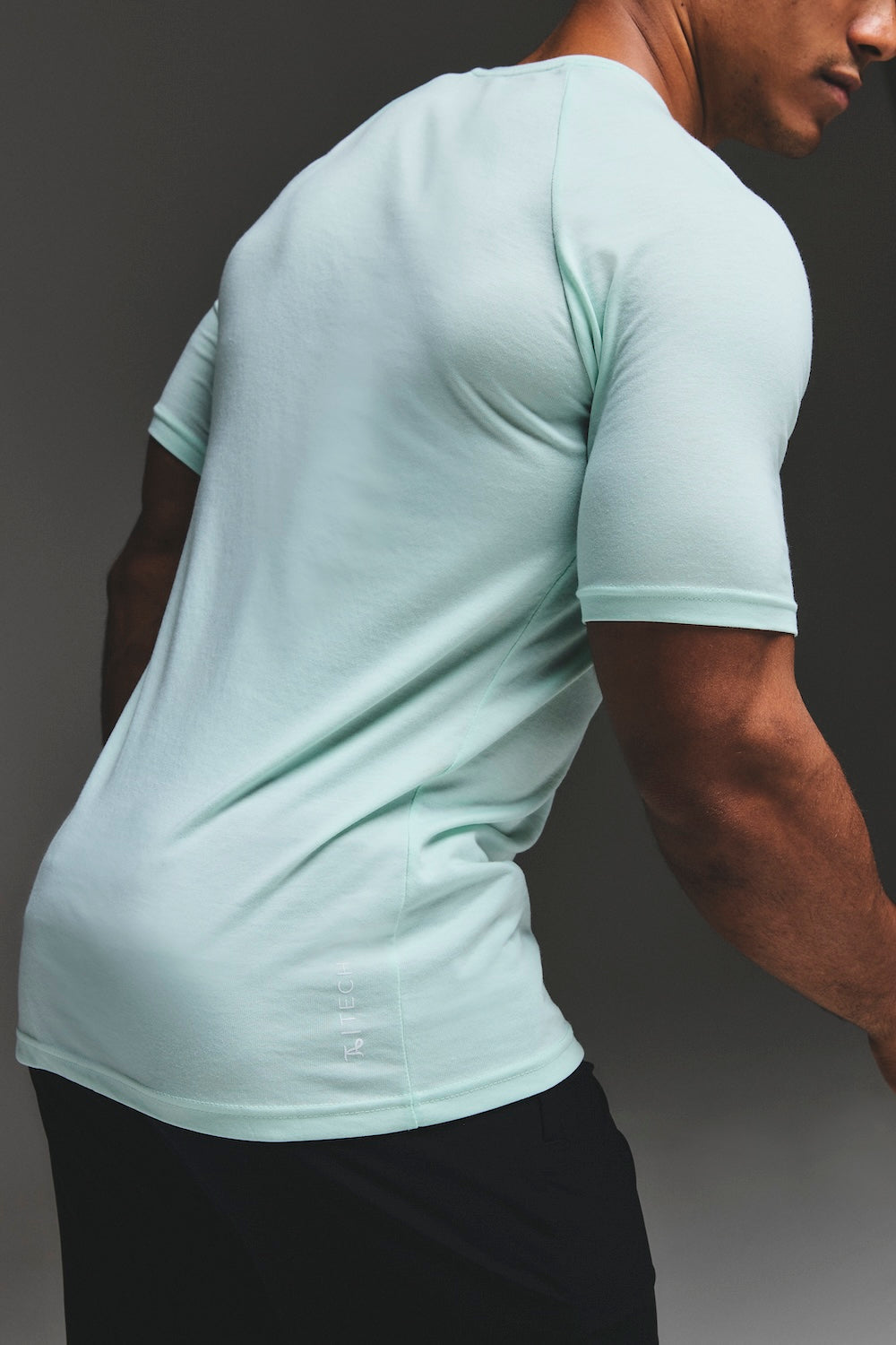 Essential Training Top in Mint