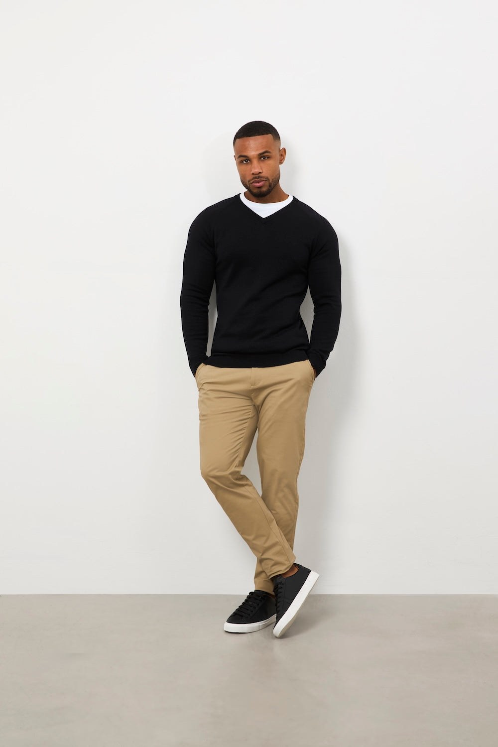 Pure Cotton Knitted V-Neck Jumper in Black