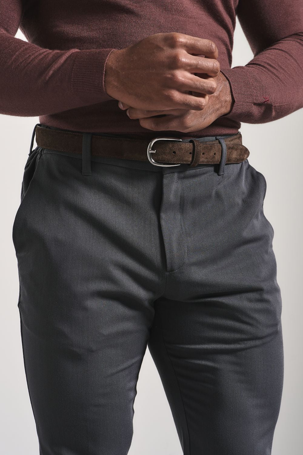 Muscle Fit Essential Trouser in Graphite