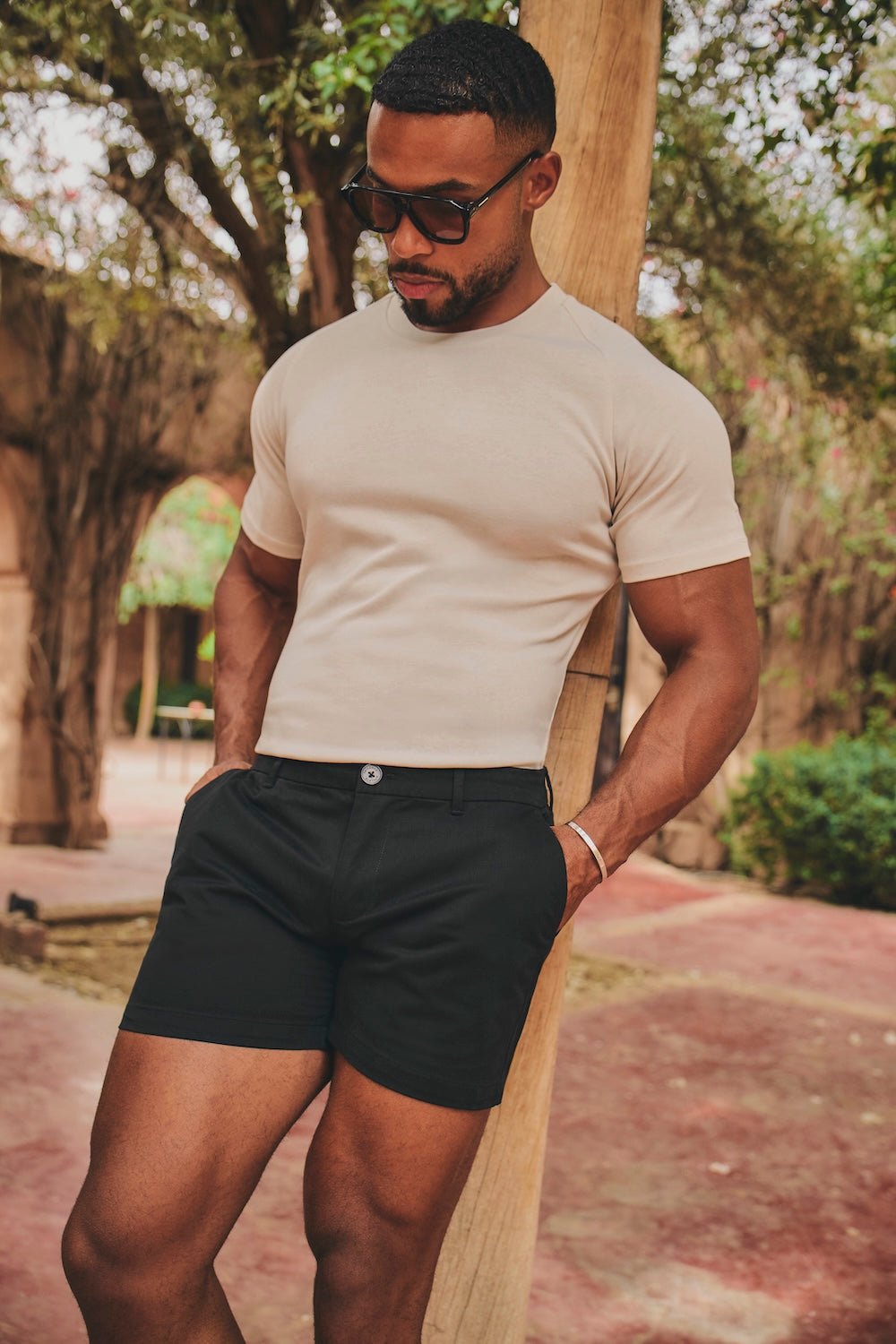 Muscle Fit Stretch Chino Shorts - Shorter Length in Black