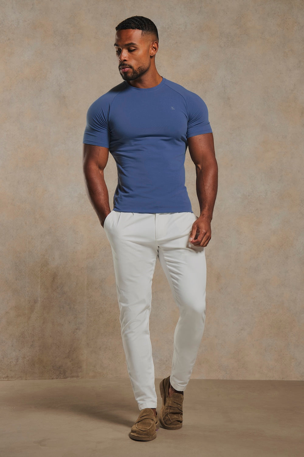 Muscle Fit T-Shirt in Airforce