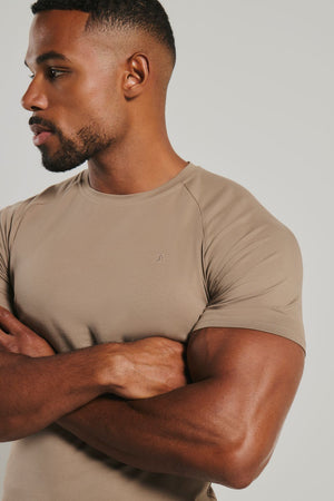 Muscle Fit T-Shirt in Mushroom