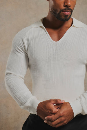 Textured Knitted V Neck Open Collar Polo Shirt in White