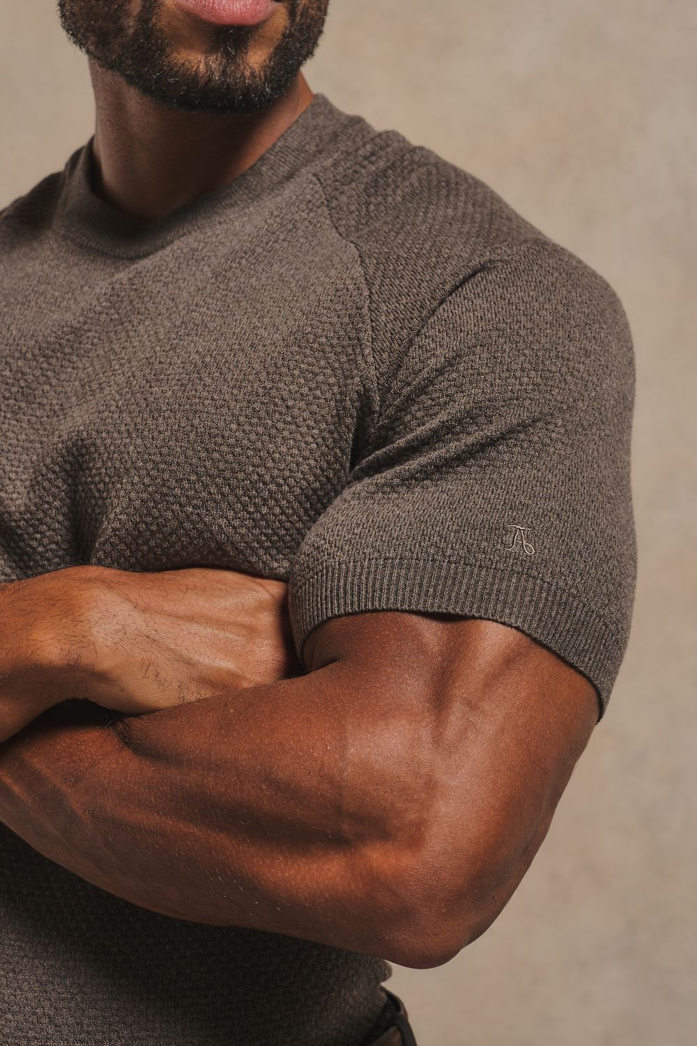 Textured Knitted T-Shirt in Chocolate