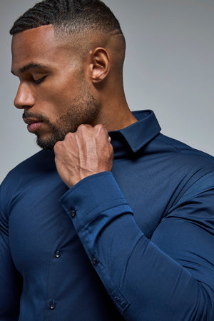 Muscle Fit Dress Shirt in Navy Blue
