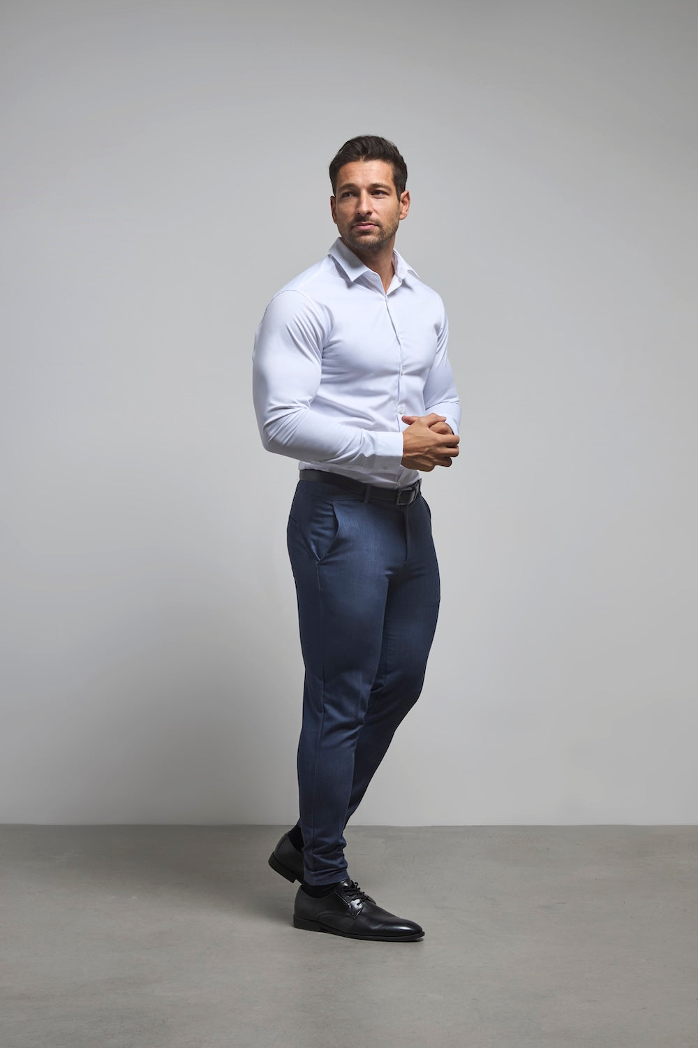 Muscle Fit Essential Trousers in Chambray