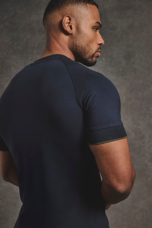 Fine Tipped T-Shirt in Navy and Khaki