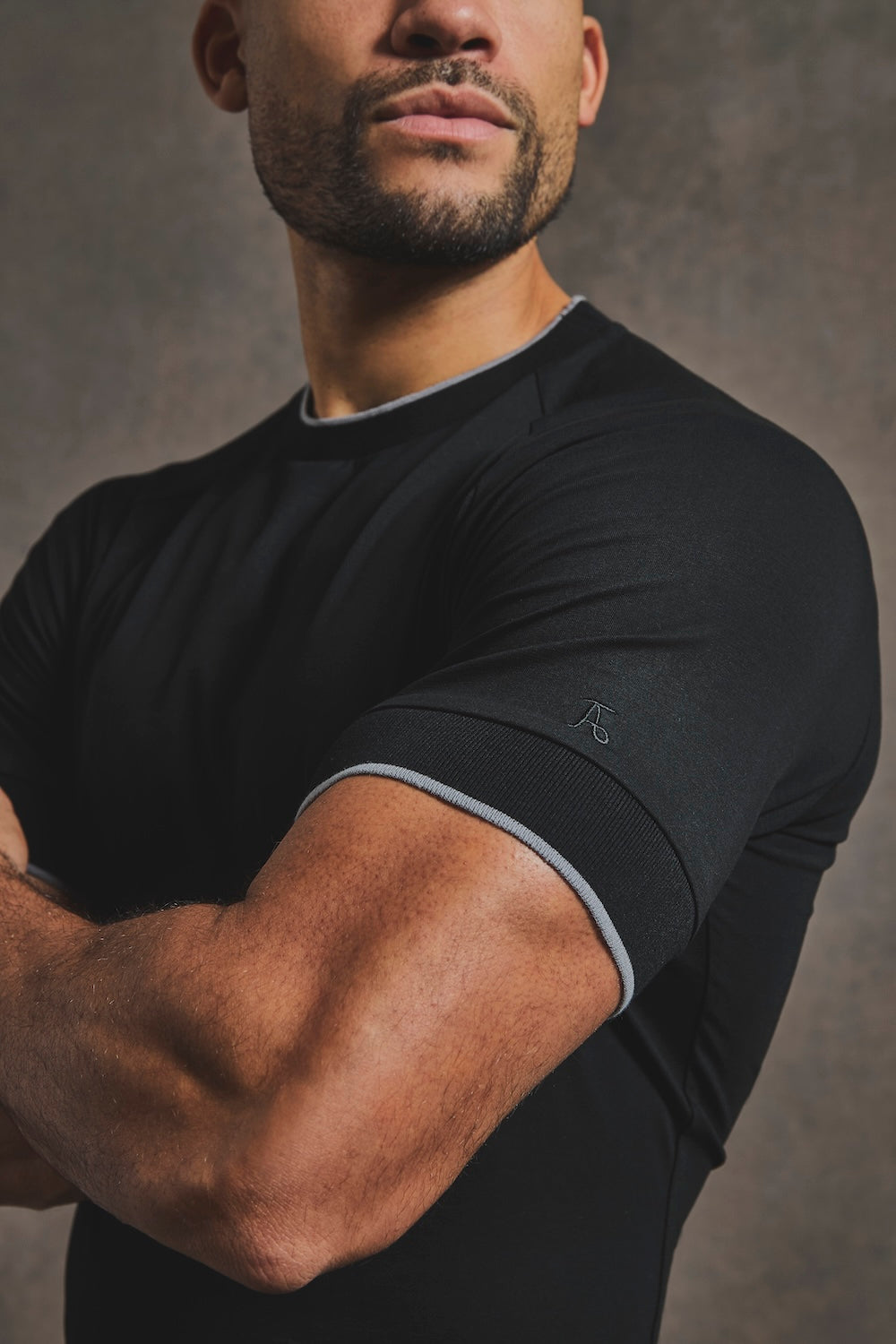 Fine Tipped T-Shirt in Black and Graphite