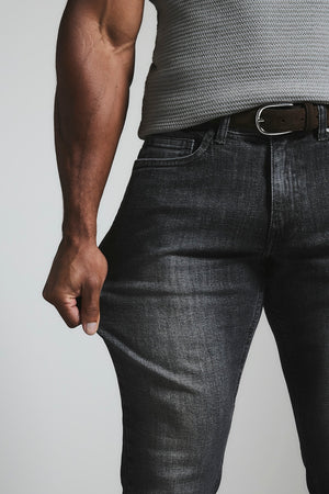 Muscle Fit Stretch Jeans in Grey