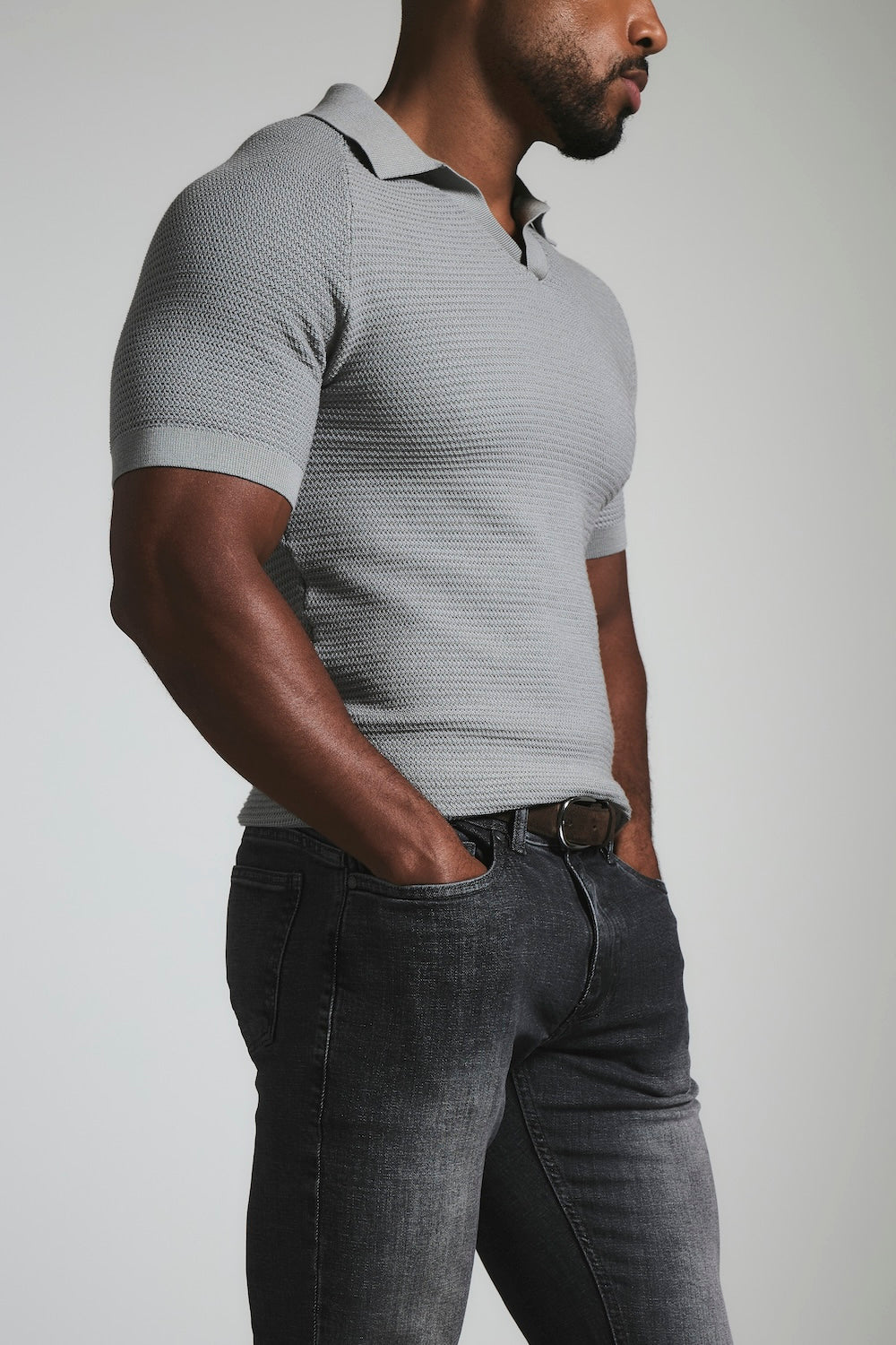 Muscle Fit Stretch Jeans in Grey