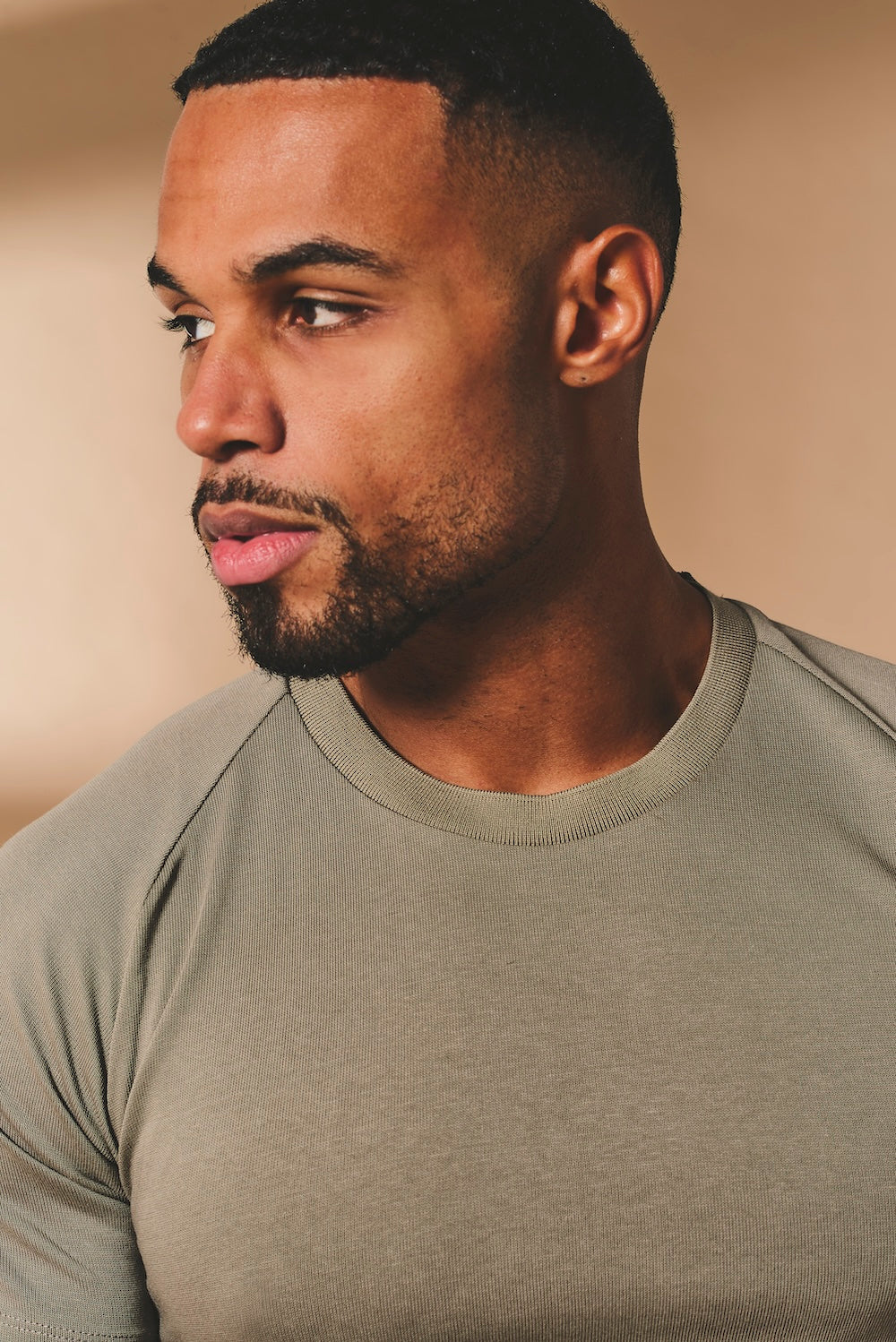 Knit Look T-Shirt in Khaki