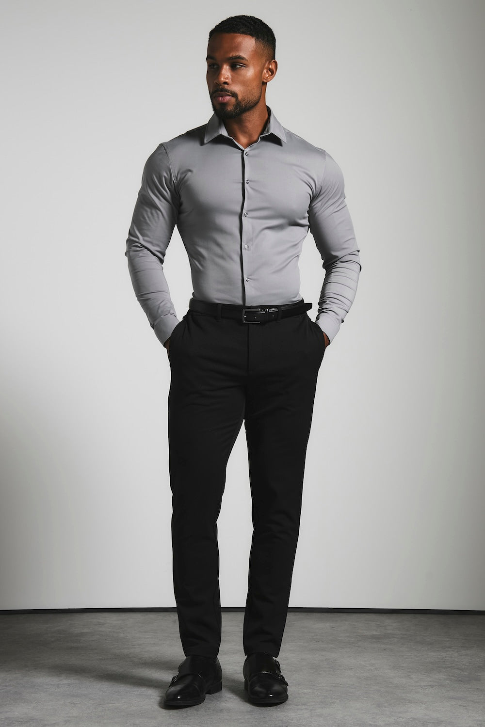 Muscle Fit Dress Shirt in Grey