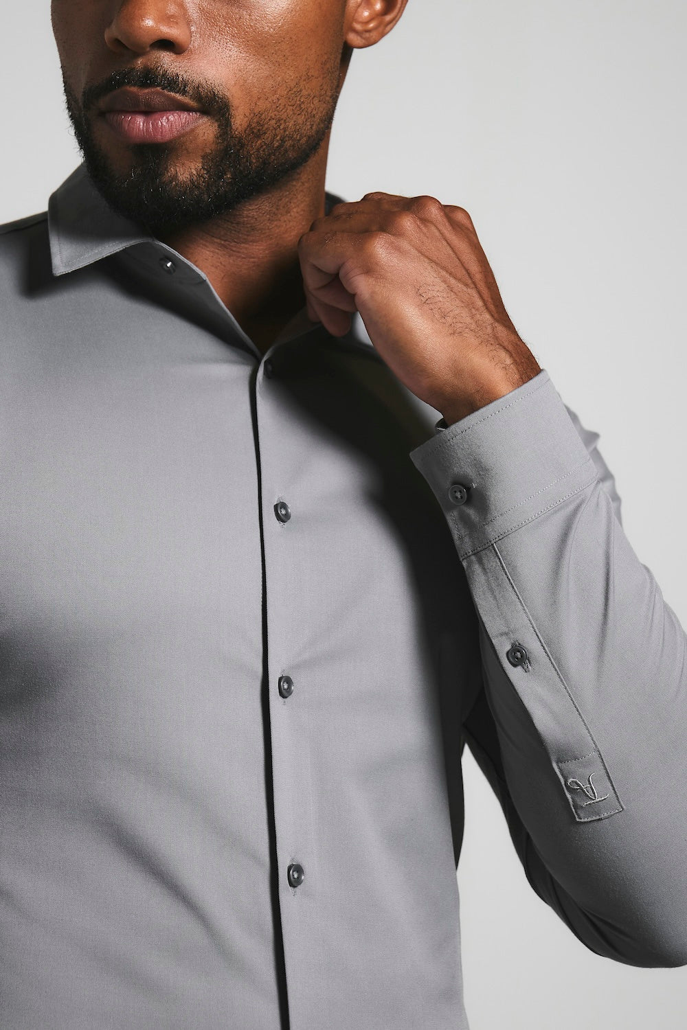 Muscle Fit Dress Shirt in Grey