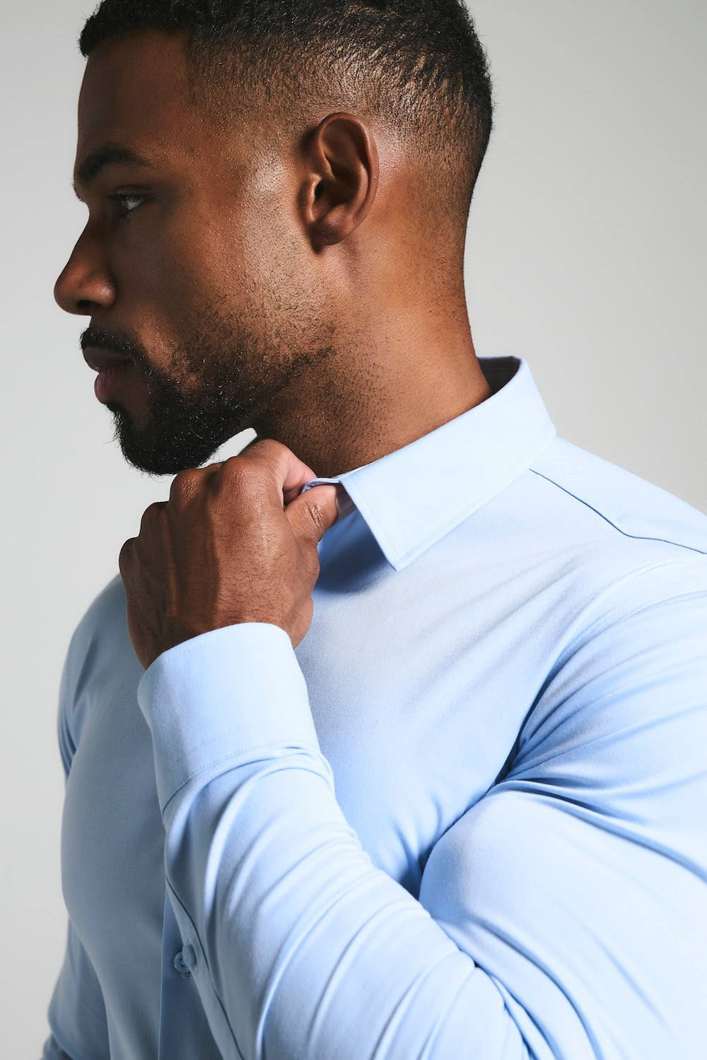 Muscle Fit Dress Shirt in Light Blue
