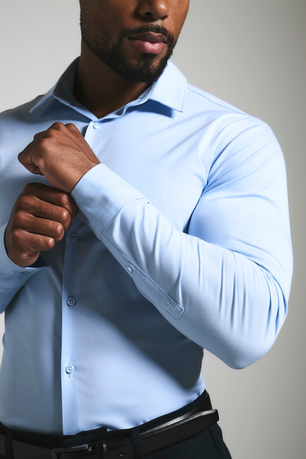 Muscle Fit Dress Shirt in Light Blue