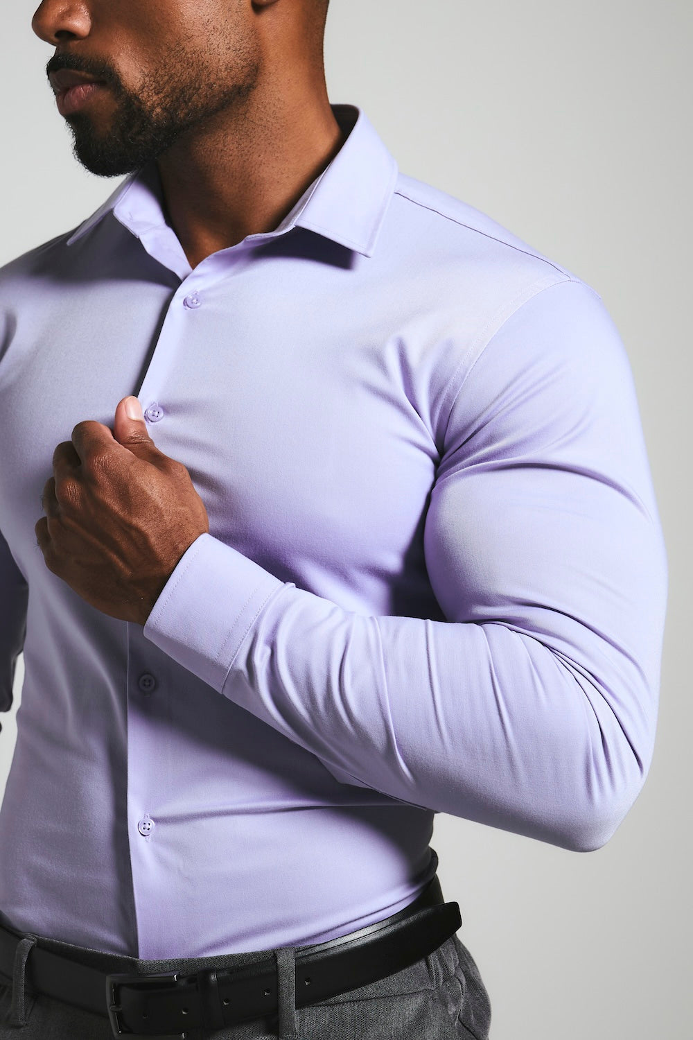 Muscle Fit Dress Shirt in Lilac