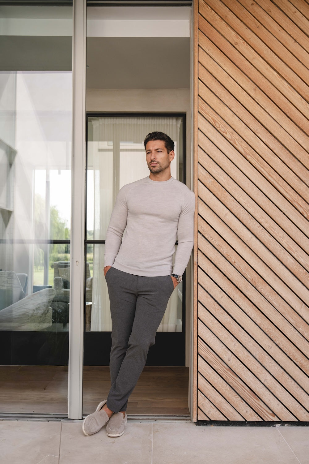 Extra Fine Merino Wool Crew Neck Jumper in Silver Grey Marl