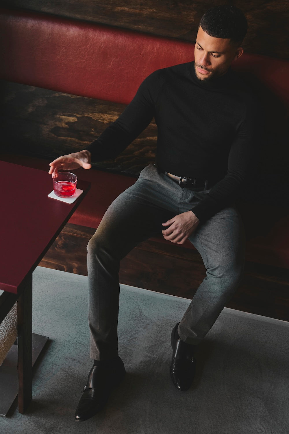 Extra Fine Merino Wool Roll Neck Jumper in Black