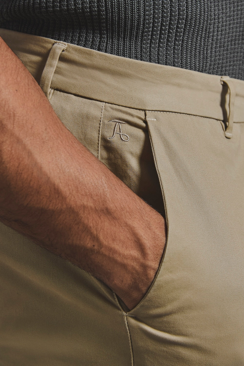 Muscle Fit Cotton Stretch Chino Trouser in Dark Stone