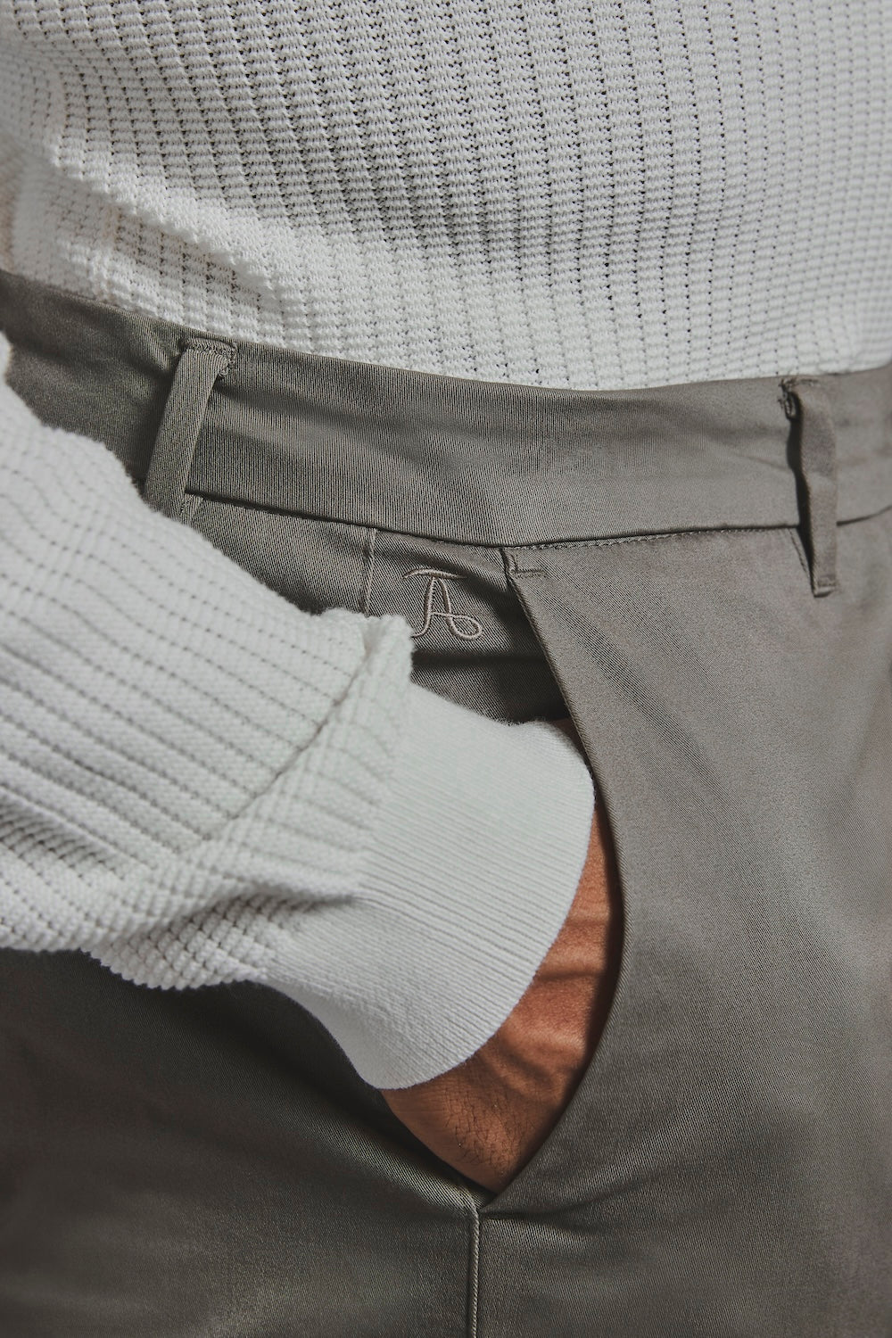 Muscle Fit Cotton Stretch Chino Trouser in Khaki