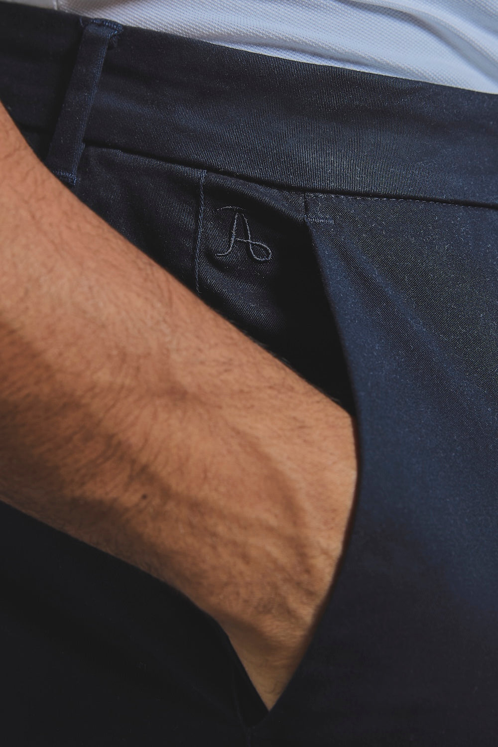 Muscle Fit Cotton Stretch Chino Trouser in Navy