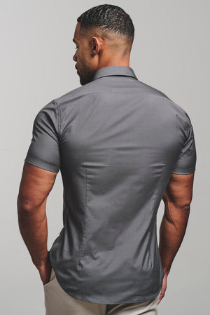 Muscle Fit Short Sleeve Signature Shirt in Grey