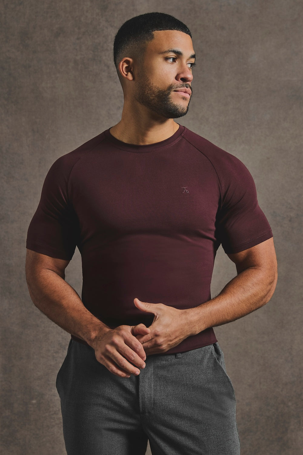 Muscle Fit T-Shirt in Bordeaux