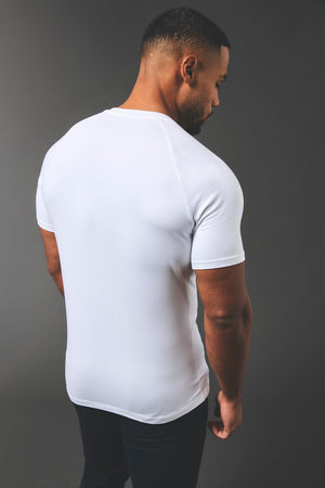 Muscle Fit V-Neck in White