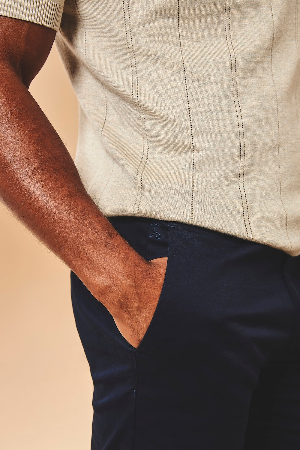 Muscle Fit Stretch Chino Shorts in Navy