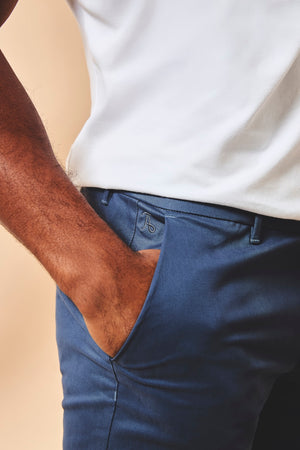 Muscle Fit Stretch Chino Shorts - Shorter Length in Airforce