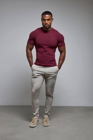 Muscle Fit T-Shirt in Burgundy