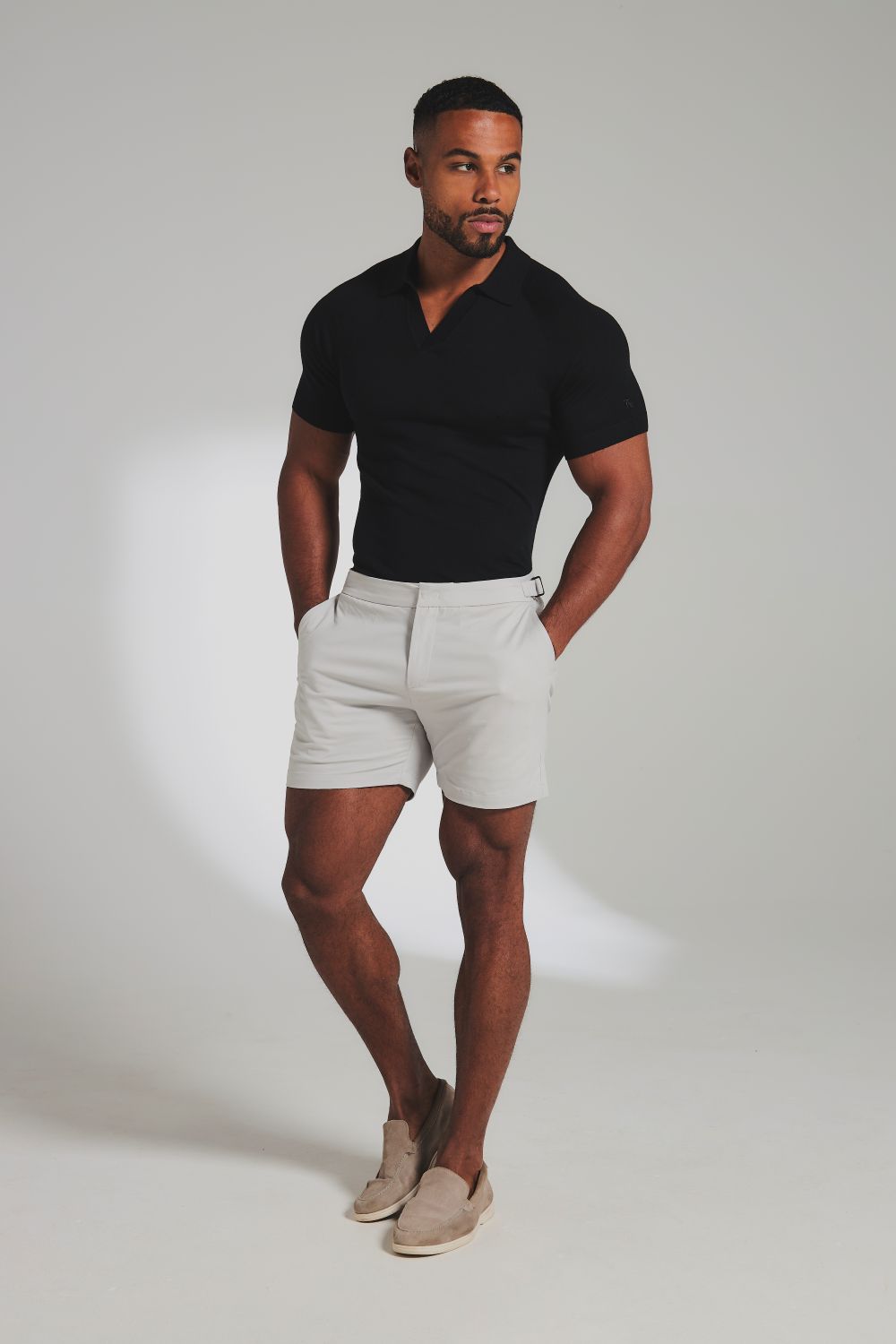 Extra Fine Merino Wool Knitted Open Collar Polo Shirt in Black
