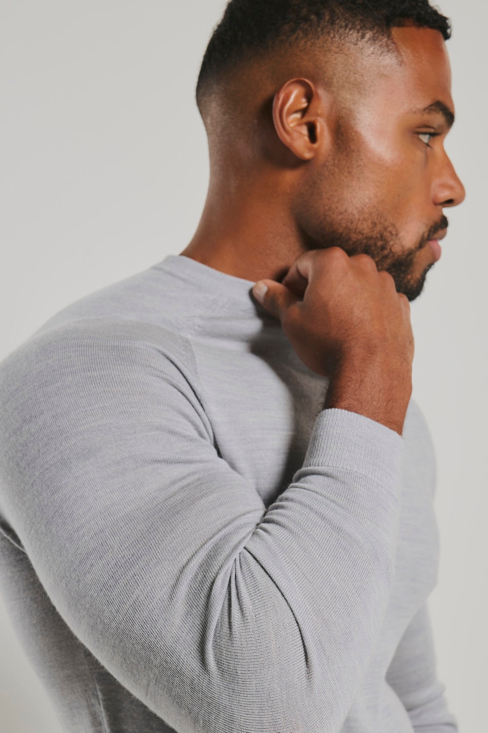 Extra Fine Merino Wool Crew Neck Jumper in Silver Grey Marl