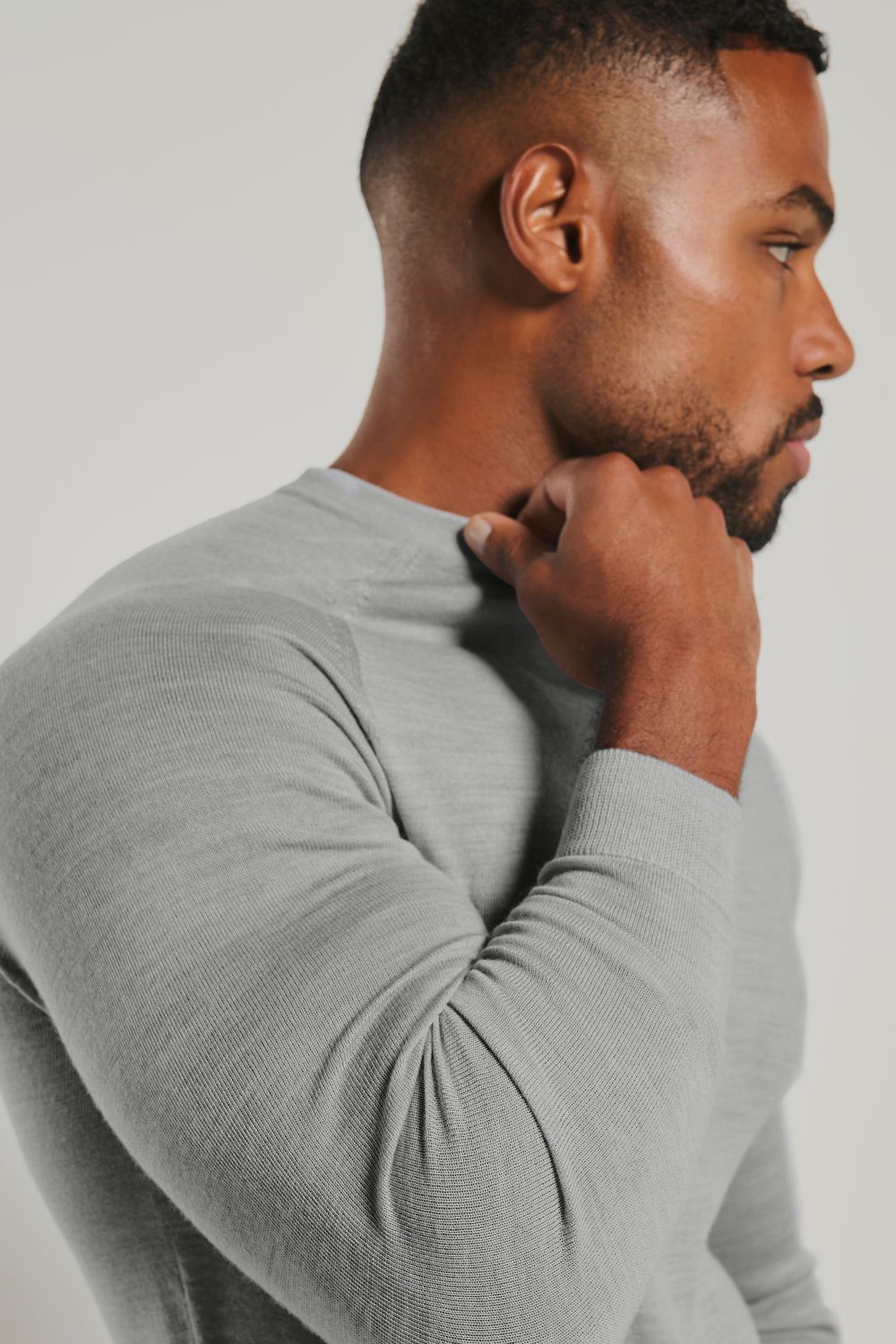 Extra Fine Merino Wool Crew Neck Jumper in Silver Grey Marl