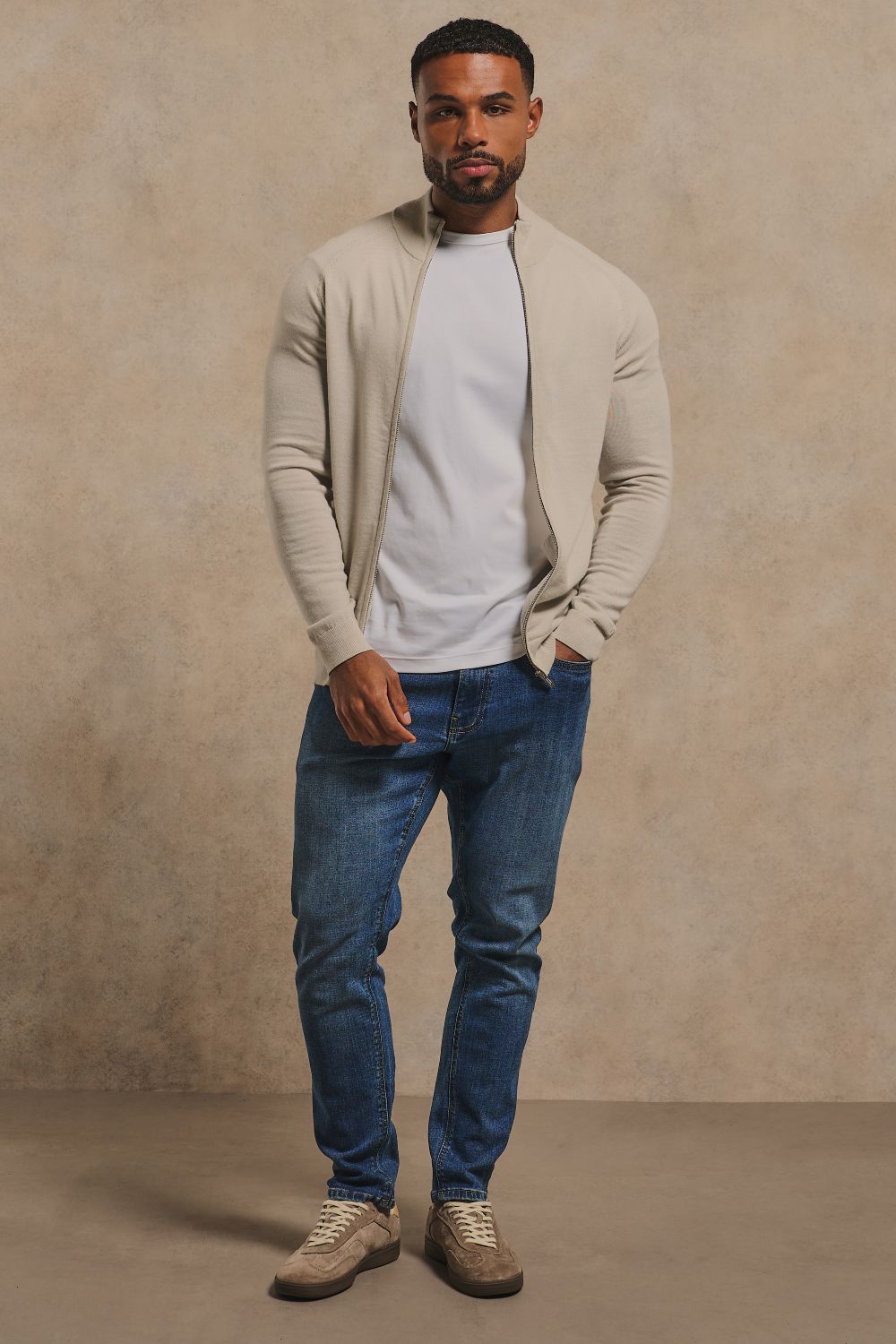 Extra Fine Merino Wool Knitted Zip Through in Ecru