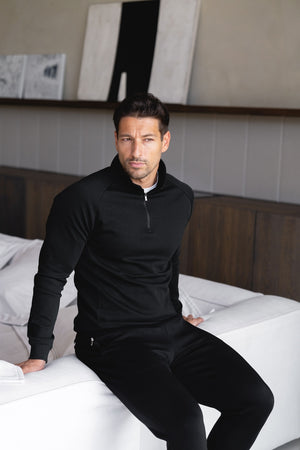 Interlock Half Zip Sweatshirt in Black