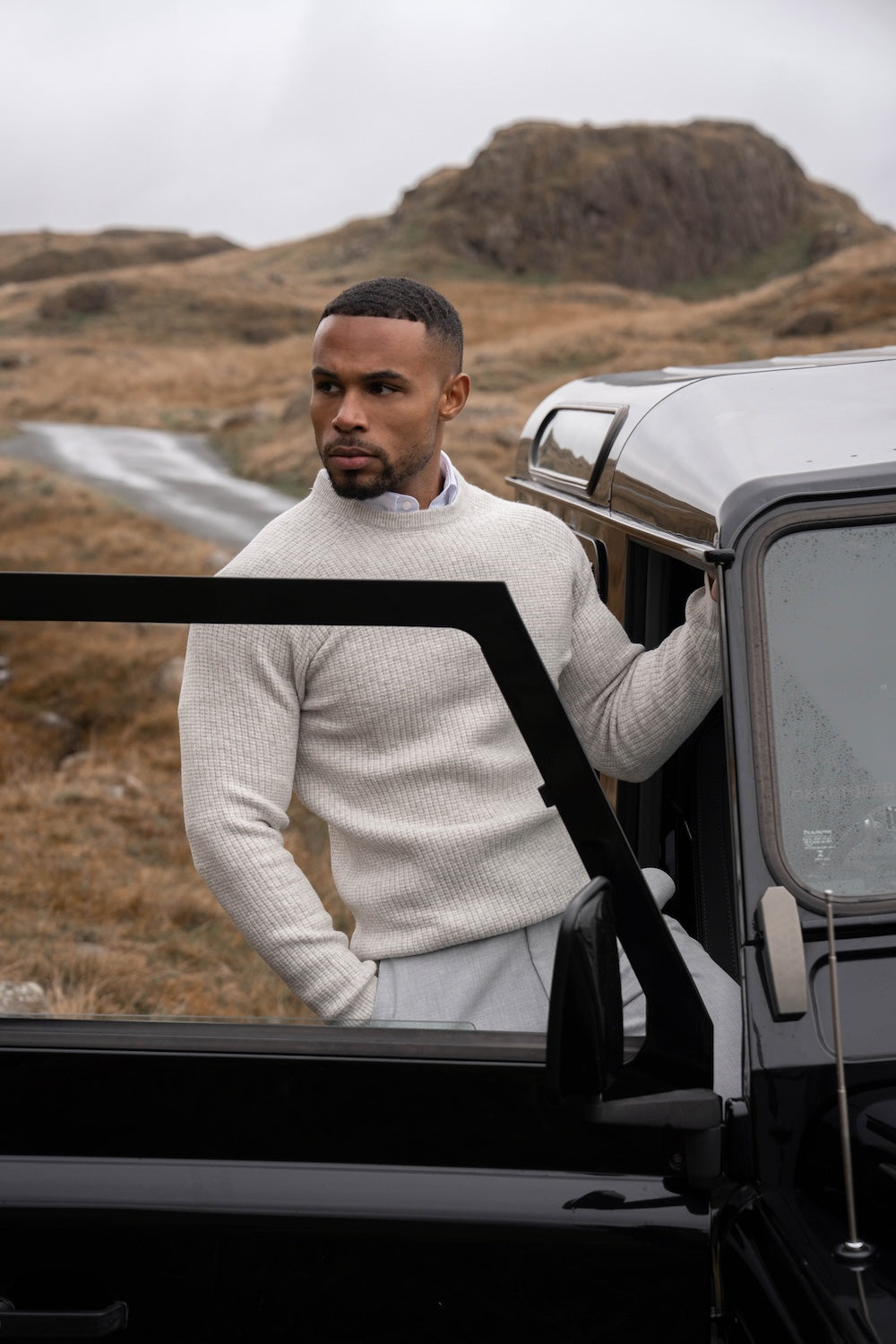 Fisherman Crew Neck Jumper in Soft Grey