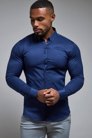 Muscle Fit Signature Shirt 2.0 in French Navy