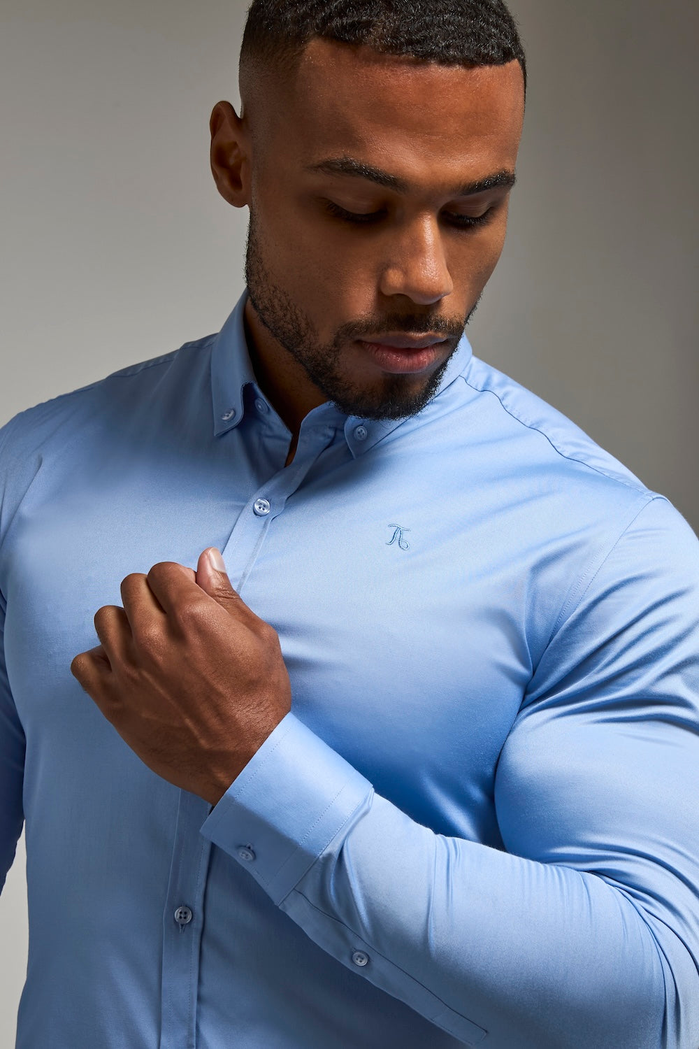 Muscle Fit Signature Shirt in Mid Blue