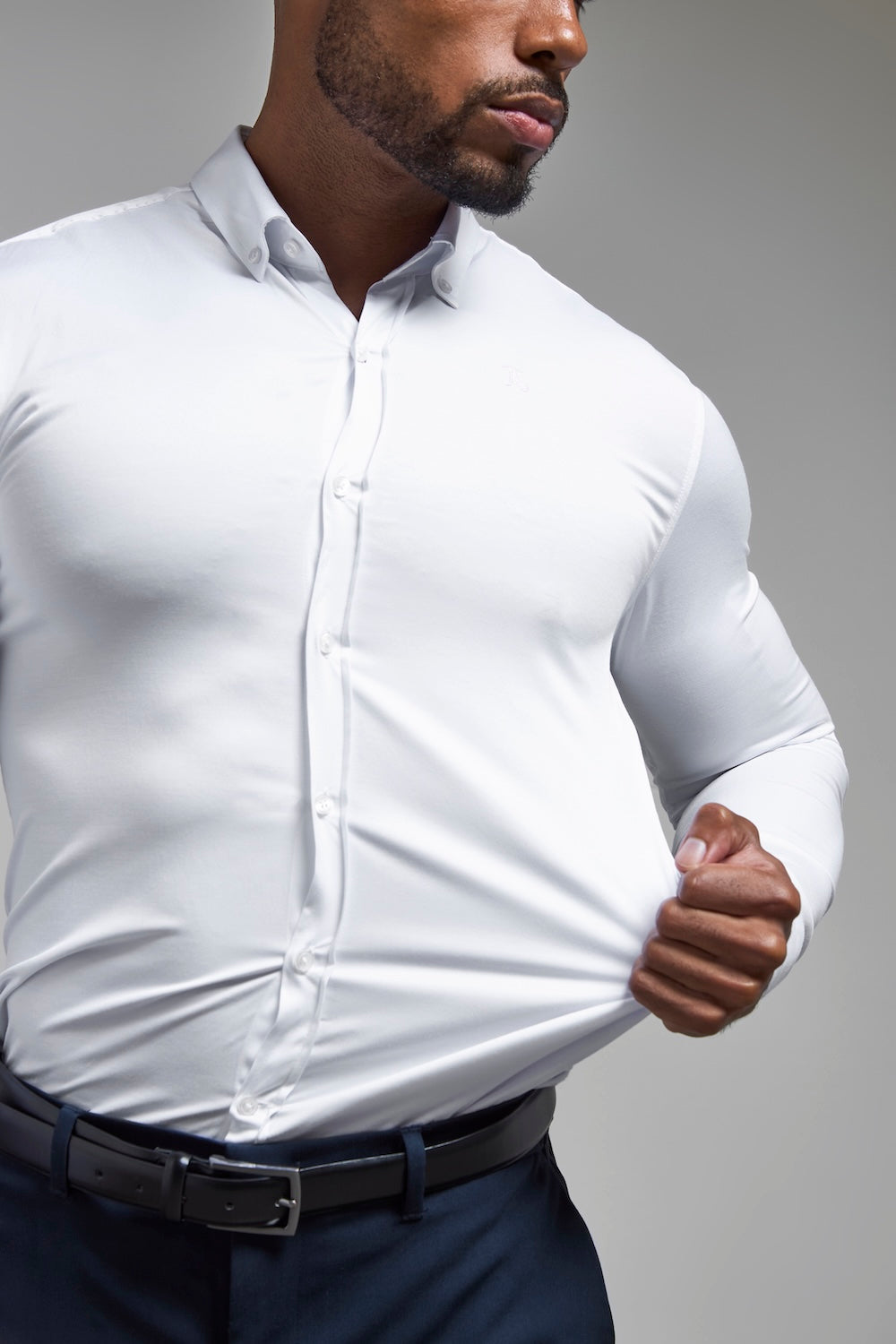 Muscle Fit Signature Shirt 2.0 in White