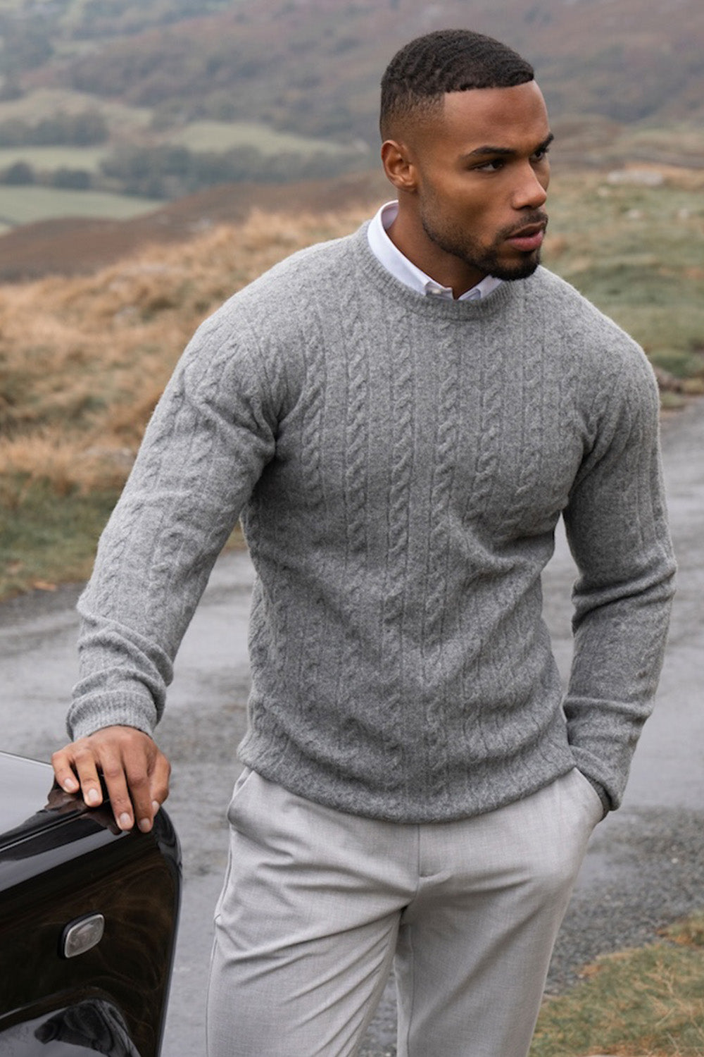 Soft Cable Crew Neck Jumper in Mid Grey