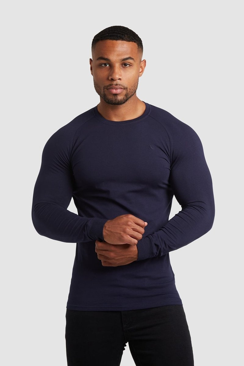 Muscle Fit T-Shirt in Navy - TAILORED ATHLETE - ROW