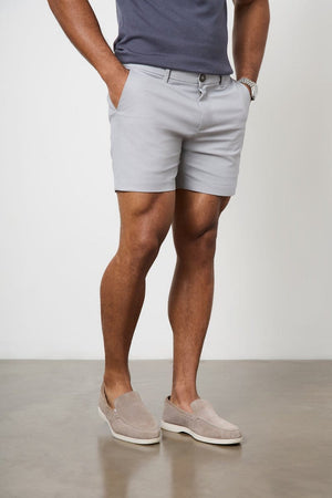 Model is 5'11 and wears a size 34W (31" waist, 31" inside leg)