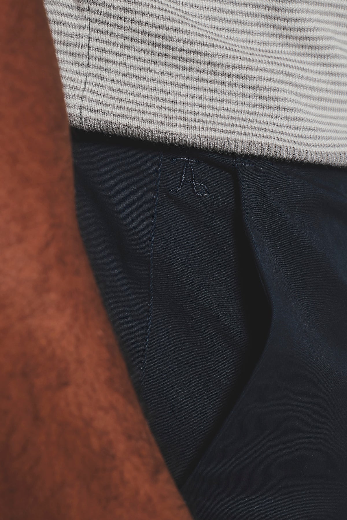 Muscle Fit Cotton Stretch Chino Trouser in Navy