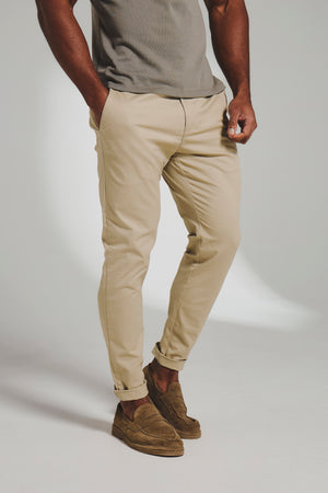 Muscle Fit Cotton Stretch Chino Trouser in Stone
